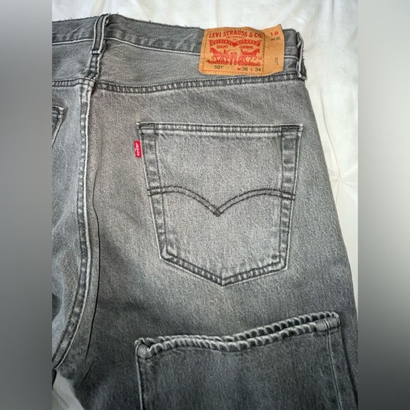 Levi’s 501 Men’s Grey Wash Straight-Leg Jeans  SIZE W36 L34 - Picture 6 of 7